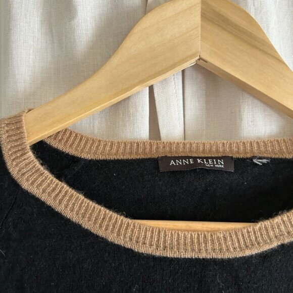 Vintage Anne Klein 100% Cashmere Crew Neck Sweater Black - Picture 7 of 9